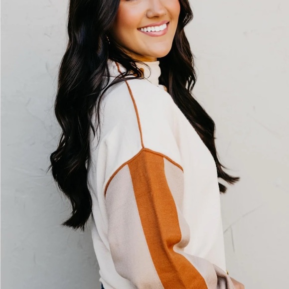 THML- The Rhonda Colorblock Mock Neck Sweater - Picture 4 of 5